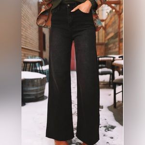 NWOT Black Trouser jeans